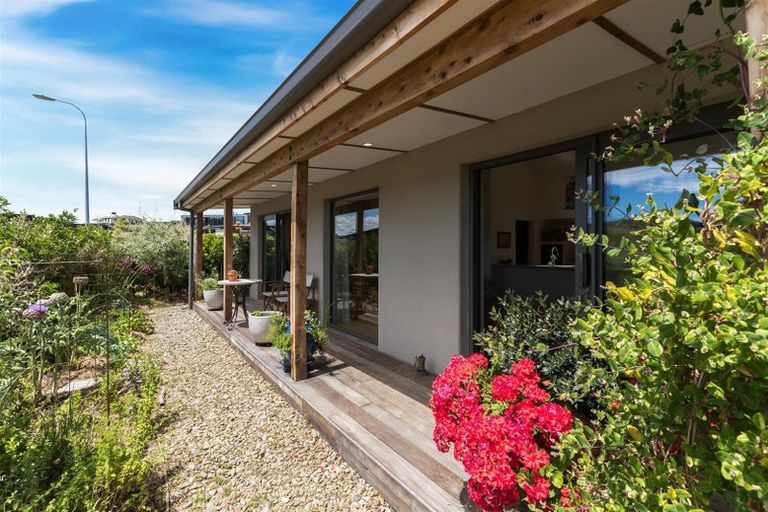 Photo of property in 25 The Heights Avenue, Wanaka, 9305