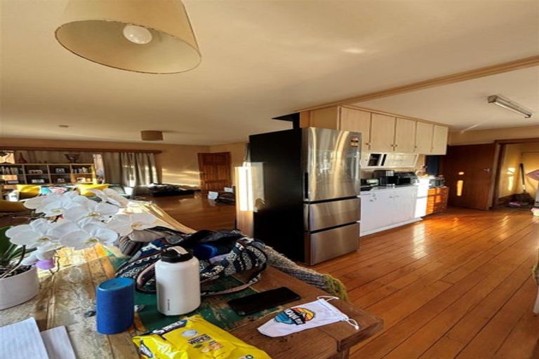 Photo of property in 125 Browns Bay Road, Browns Bay, Auckland, 0630