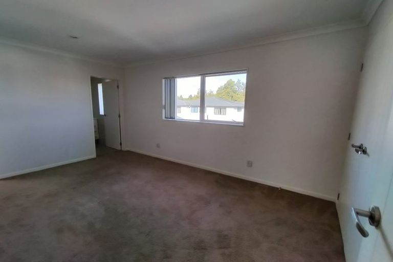 Photo of property in 69 Castlederg Drive, Flat Bush, Auckland, 2019