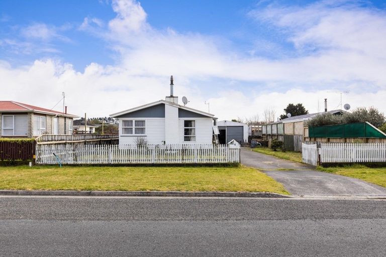 Photo of property in 4 Kahikatea Street, Inglewood, 4330