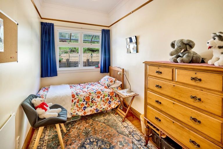 Photo of property in 133 Melbourne Road, Island Bay, Wellington, 6023