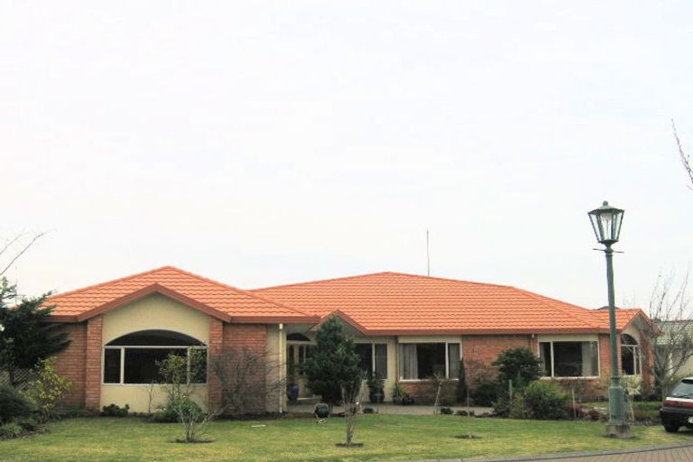 Photo of property in 8 Belgrave Place, Taradale, Napier, 4112