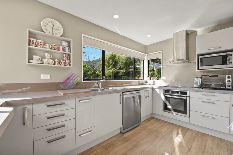 Photo of property in 5 Bayview Drive, Waikawa, Picton, 7220