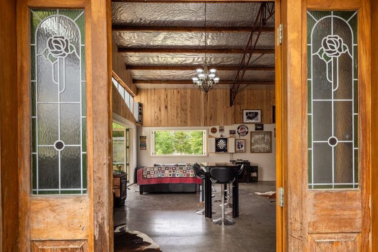 Photo of property in 2195 Waimarama Road, Waimarama, Havelock North, 4294