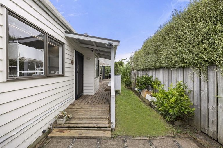 Photo of property in 21c Lorenzen Bay Road, Raglan, 3225