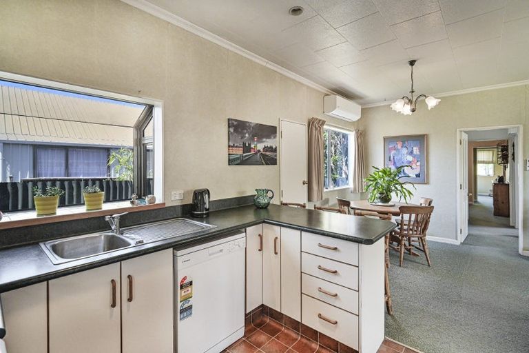 Photo of property in 900 Lyell Street, Akina, Hastings, 4122