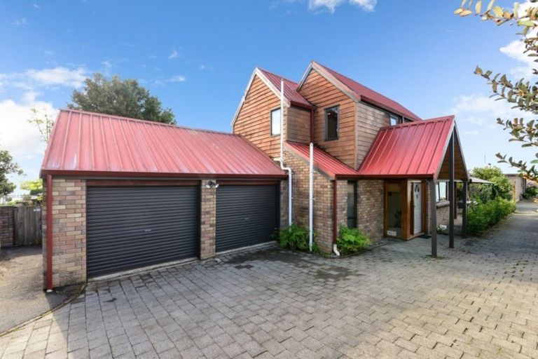 Photo of property in 352a Cobham Drive, Hillcrest, Hamilton, 3216