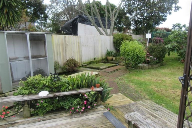 Photo of property in 35 Elliott Avenue, Bayview, Auckland, 0629