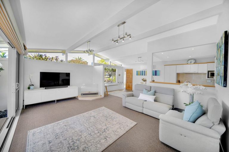 Photo of property in 20 The Anchorage, Sunnyhills, Auckland, 2010