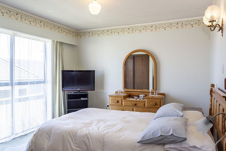 Photo of property in 174 Ngamotu Road, Spotswood, New Plymouth, 4310