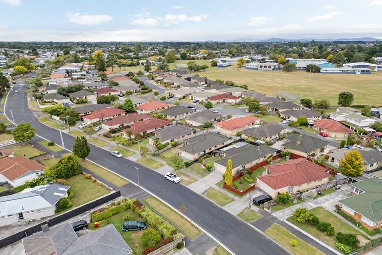 Photo of property in 81 Mount View Road, Melville, Hamilton, 3206