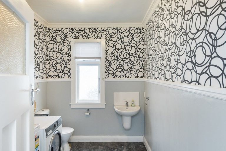 Photo of property in 4 Argyle Avenue, Takaro, Palmerston North, 4410