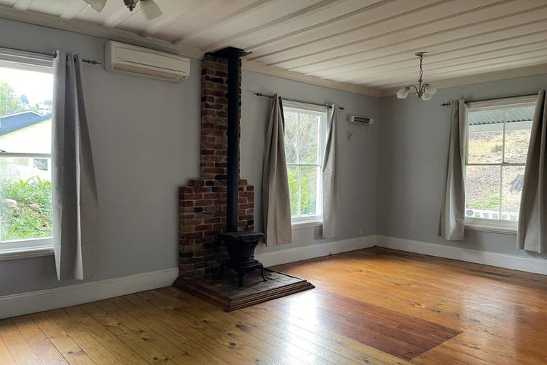 Photo of property in 2 Spencer Road, Hospital Hill, Napier, 4110