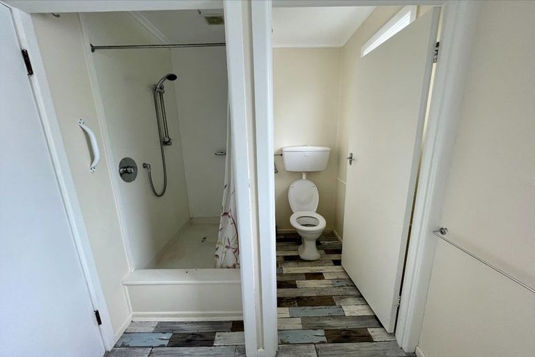 Photo of property in 48 Rangiora Street, Castlecliff, Whanganui, 4501