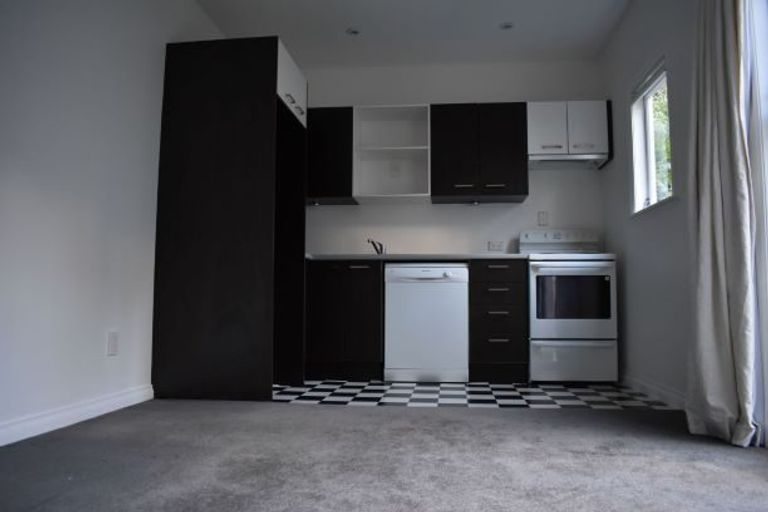 Photo of property in 270 The Terrace, Te Aro, Wellington, 6011