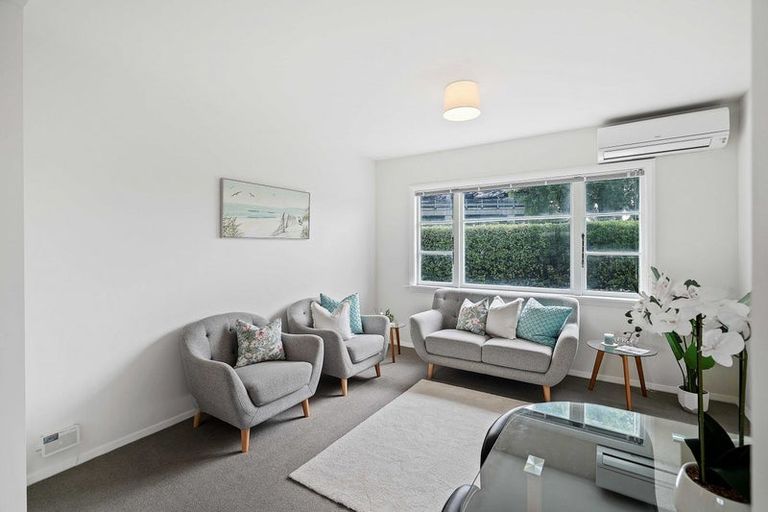 Photo of property in 18 Shands Road, Hornby, Christchurch, 8042