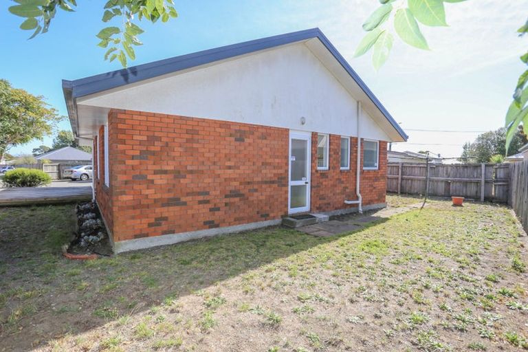 Photo of property in 190a Wainoni Road, Avondale, Christchurch, 8061