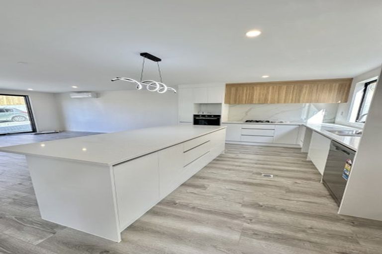 Photo of property in 18 Waka Street, Albany Heights, Auckland, 0632