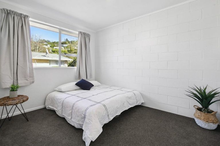 Photo of property in 183c Newlands Road, Newlands, Wellington, 6037