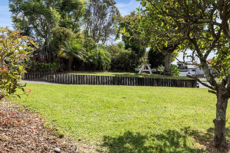 Photo of property in 2/42 Matua Road, Matua, Tauranga, 3110