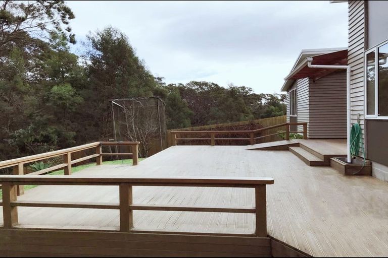 Photo of property in 90 Tiriwa Drive, Massey, Auckland, 0614