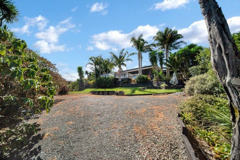 Photo of property in 269 Kaipara Road, Papakura, 2582