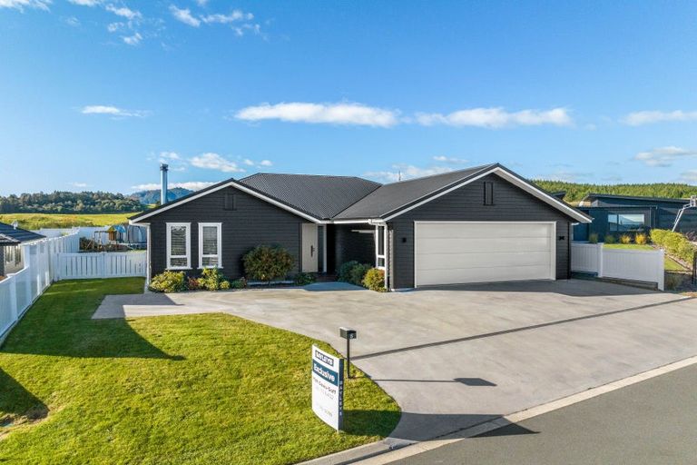 Photo of property in 5 Korokia Way, Richmond Heights, Taupo, 3330