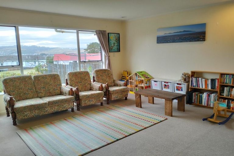 Photo of property in 72 Cunliffe Street, Churton Park, Wellington, 6037
