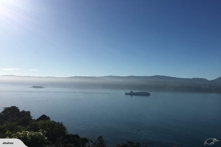 Photo of property in 26 Tai Paku Paku Road, Karaka Bays, Wellington, 6022