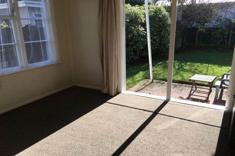 Photo of property in 1/5 Park Road, Paraparaumu Beach, Paraparaumu, 5032