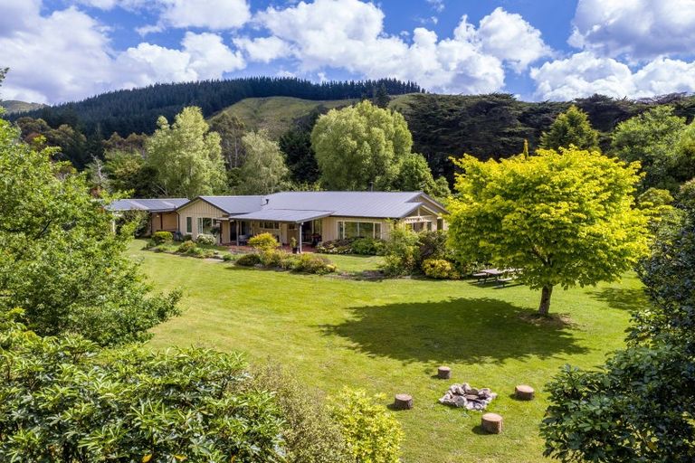 Photo of property in 1789 State Highway 2, Kaitoke, Upper Hutt, 5018