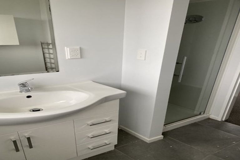 Photo of property in 14 Tacoma Drive, Totara Park, Upper Hutt, 5018