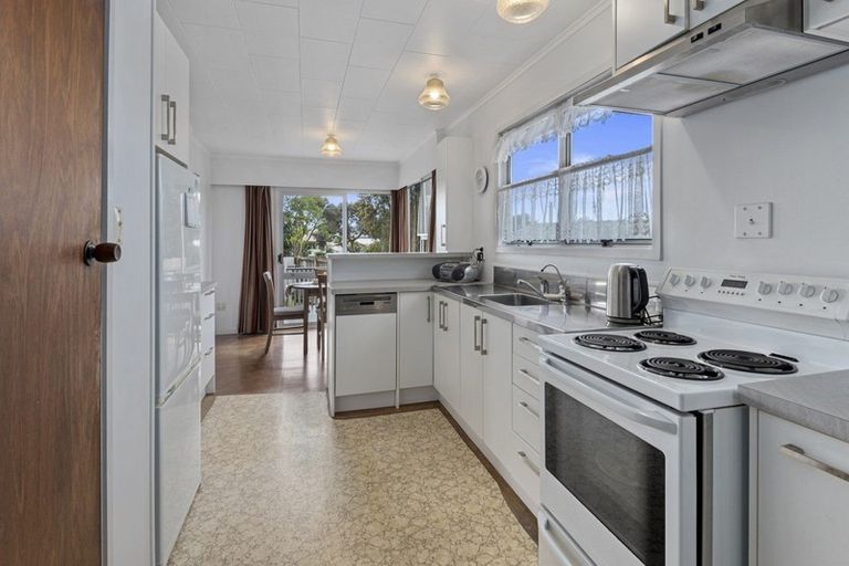 Photo of property in 11 Te Anau Place, Tikipunga, Whangarei, 0112