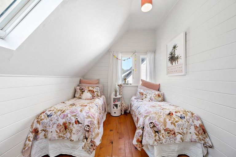 Photo of property in 20 Jackson Street, Island Bay, Wellington, 6023