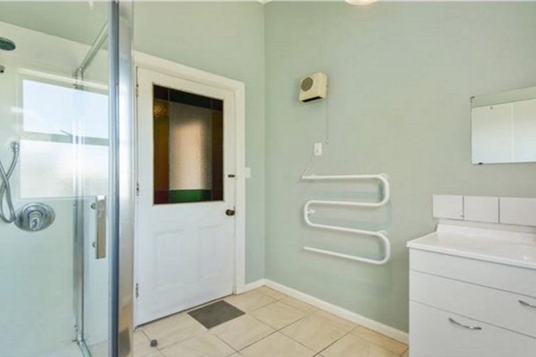 Photo of property in 120 Lincoln Road, Addington, Christchurch, 8024