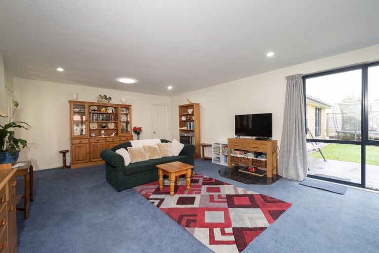Photo of property in 51 Mcmurdo Street, Tinwald, Ashburton, 7700