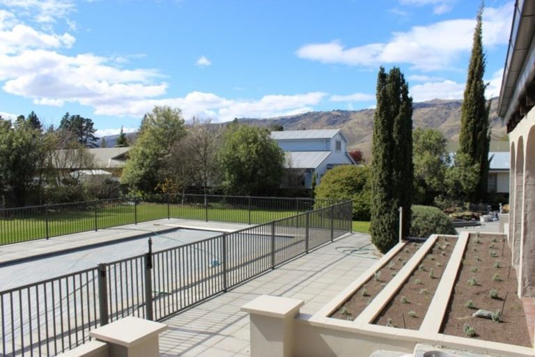 Photo of property in 6 Leitrum Street, Cromwell, 9310