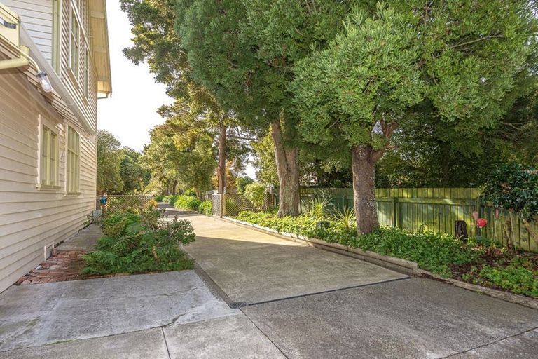 Photo of property in 25 Milne Street, Marton, 4710