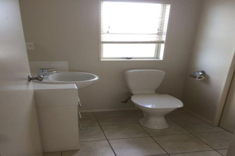 Photo of property in 65a Rodney Street, Howick, Auckland, 2014