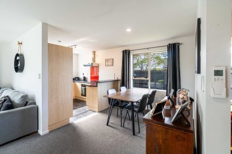 Photo of property in 10 Peel Close, Rolleston, 7614