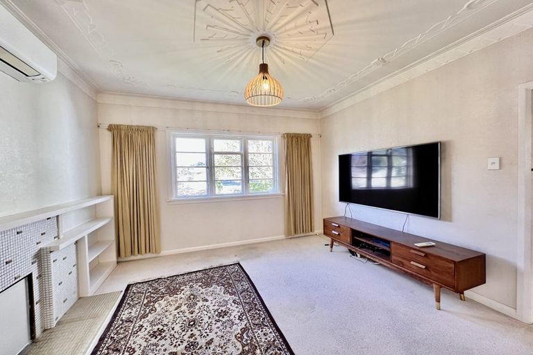 Photo of property in 370 Karori Road, Karori, Wellington, 6012