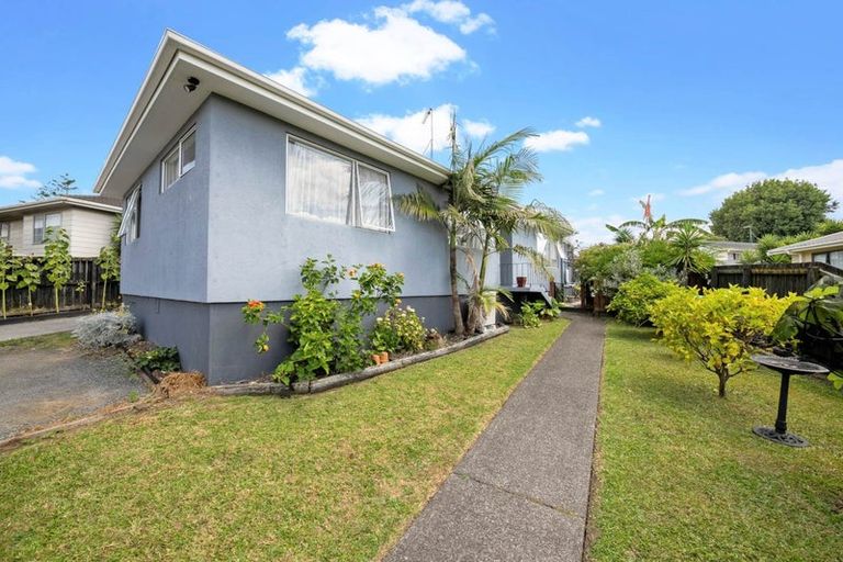 Photo of property in 8 Hyperion Drive, Randwick Park, Auckland, 2105