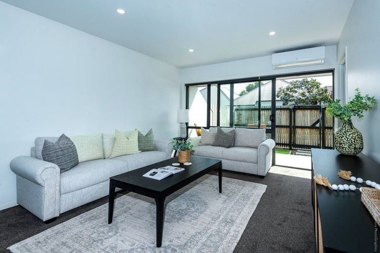 Photo of property in 4/71b Main Road, Redcliffs, Christchurch, 8081