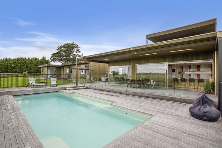 Photo of property in 193 Urquhart Road, Karaka, Papakura, 2580