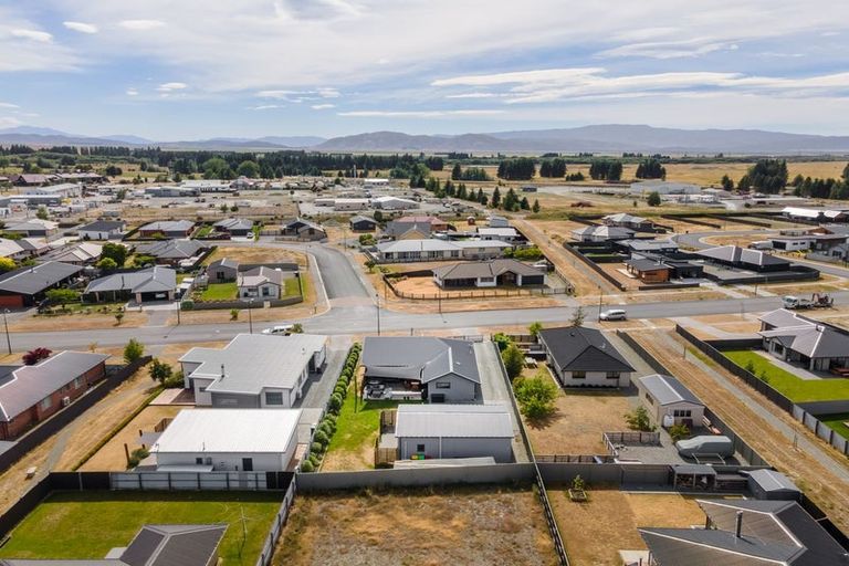 Photo of property in 14 Grandvue Drive, Twizel, 7901
