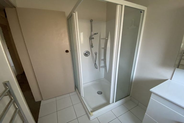 Photo of property in 8/8a Featherston Street, Levin, 5510