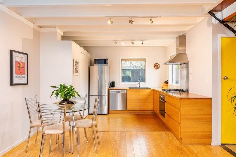 Photo of property in 5/65 Woodward Road, Mount Albert, Auckland, 1025