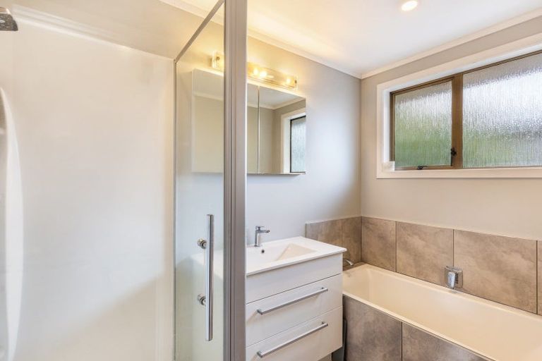 Photo of property in 69 Richmond Avenue, Richmond Heights, Taupo, 3330