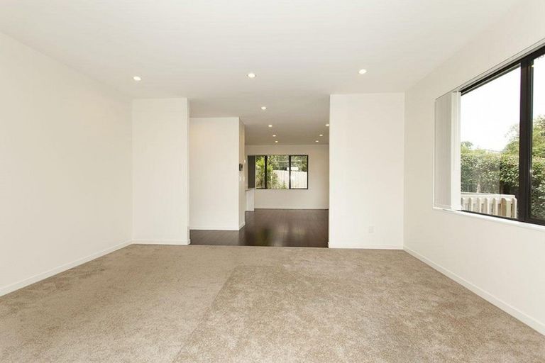 Photo of property in 17a Tainui Street, Torbay, Auckland, 0630