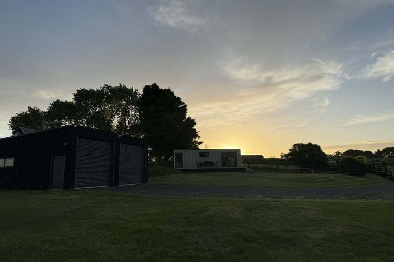 Photo of property in 133a3b The Strand, Wainuiomata, Lower Hutt, 5014